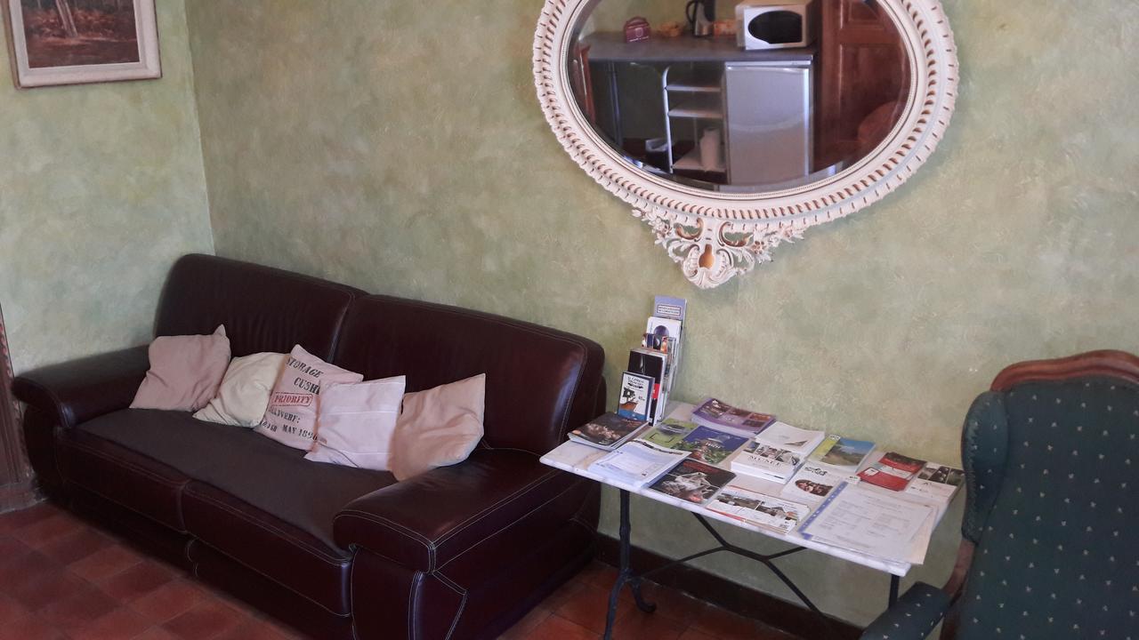 Golf de TEYNAC Bed and Breakfast Beychac-et-Caillau Buitenkant foto