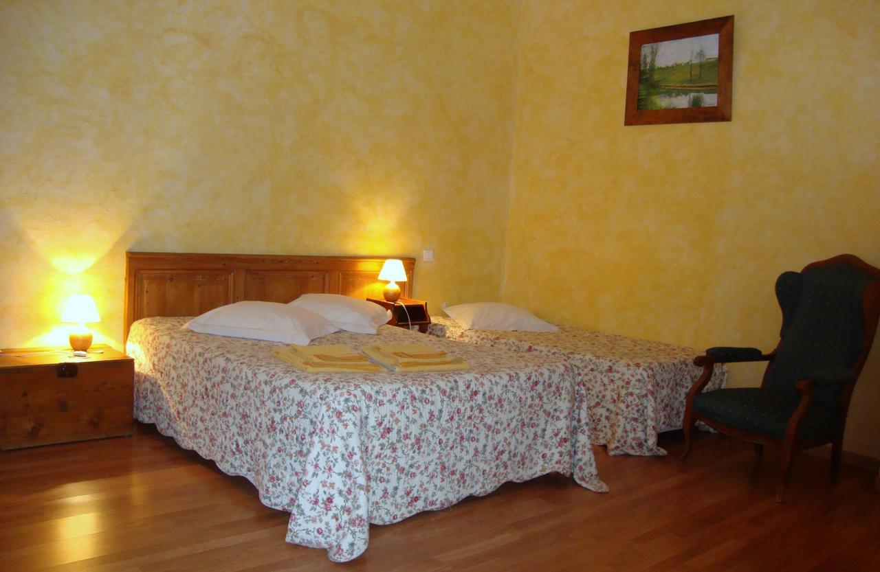 Golf de TEYNAC Bed and Breakfast Beychac-et-Caillau Buitenkant foto